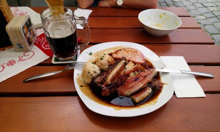 1. Straubinger Weissbierhaus